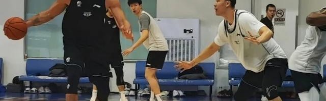 开云体育官网-北京队史最“轻松”顶薪：范子铭无缘主场生死战 季后赛至今0出场
