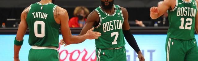 完美二当家！布朗变身绿军版汤神 攻防全面升级